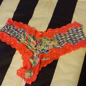 Victoria's Secret cheeky size M.